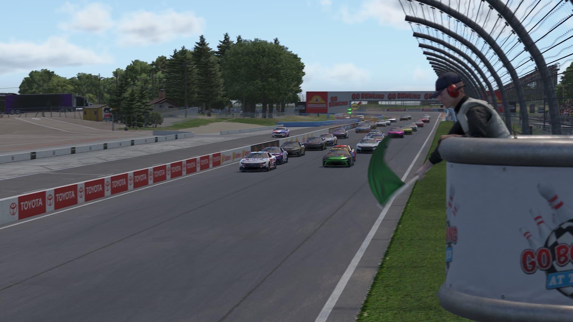 Green Flag At The Glen